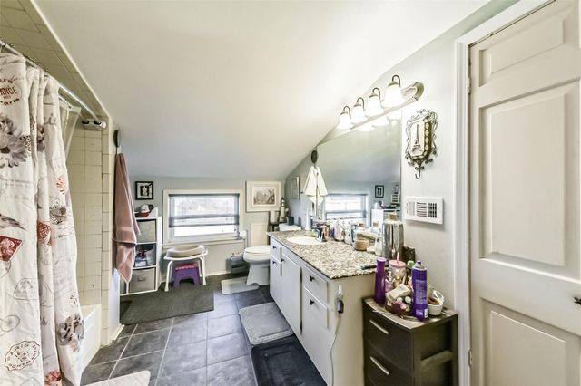 71 Garfield Street, La Porte, TX 77571