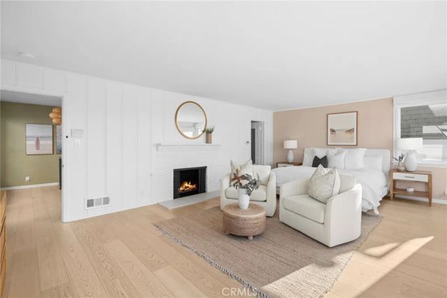 1411 E Bay Avenue, Newport Beach, CA 92661