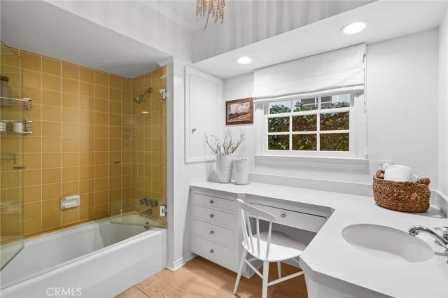 1411 E Bay Avenue, Newport Beach, CA 92661