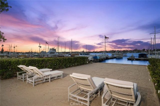 1411 E Bay Avenue, Newport Beach, CA 92661