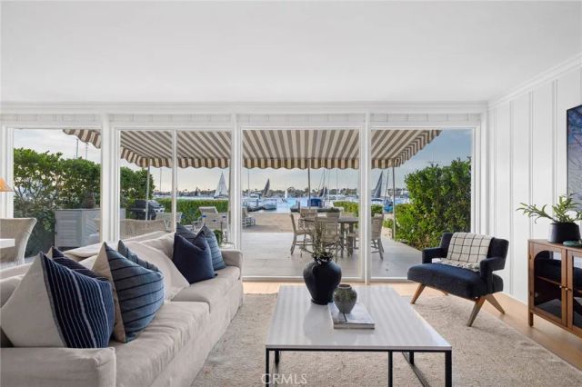 1411 E Bay Avenue, Newport Beach, CA 92661