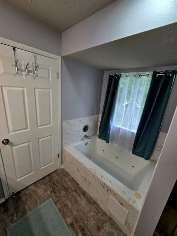 14244 Oak Chase Drive, Houston, TX 77062