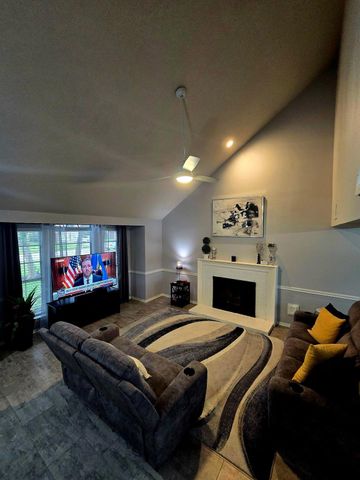 14244 Oak Chase Drive, Houston, TX 77062