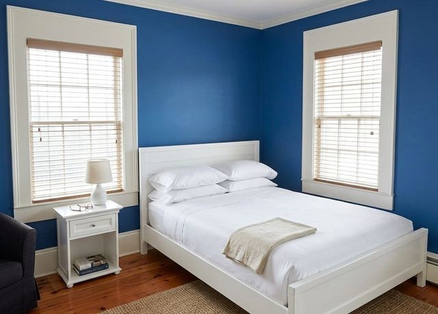 19 Rowland Street 1, Marblehead, MA 01945
