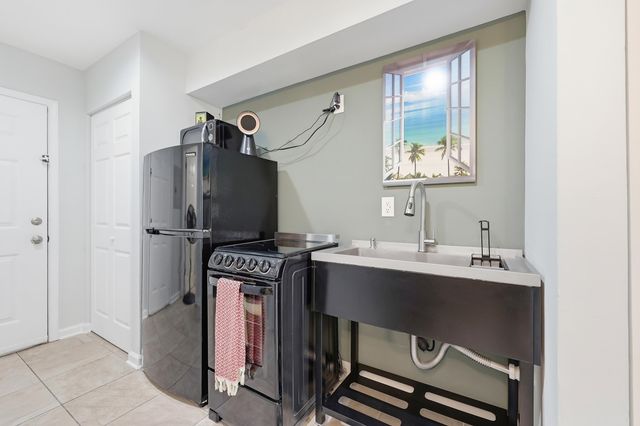 1100 Possum Trot Rd Apt E133, North Myrtle Beach, SC 29582