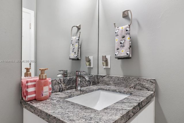 13216 SW 44th Street 11204, Miramar, FL 33027