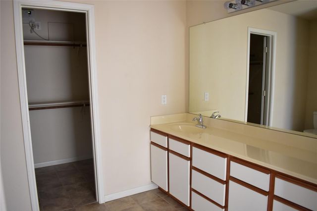 3610 Barkers Crossing Avenue, Houston, TX 77084