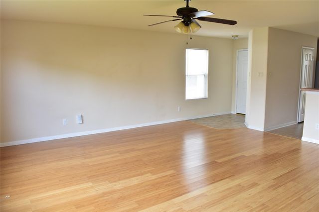 3610 Barkers Crossing Avenue, Houston, TX 77084