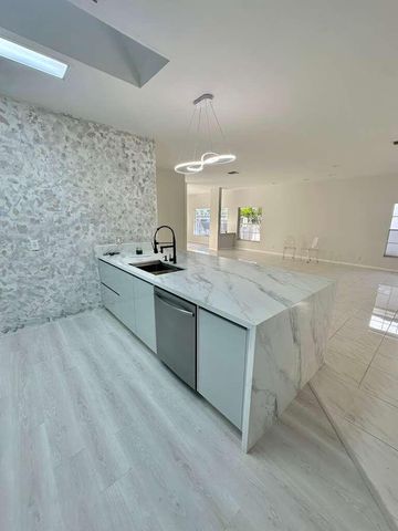 7660 Mansfield Hollow Road, Delray Beach, FL 33446