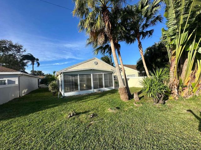 7660 Mansfield Hollow Road, Delray Beach, FL 33446