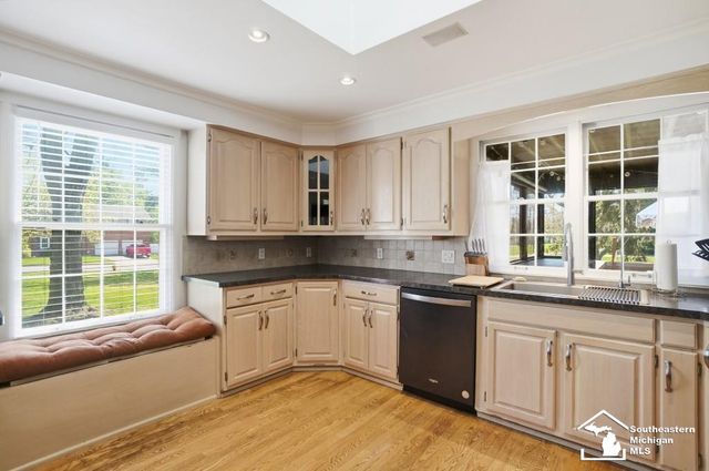 325 N Scott Street, Adrian, MI 49221
