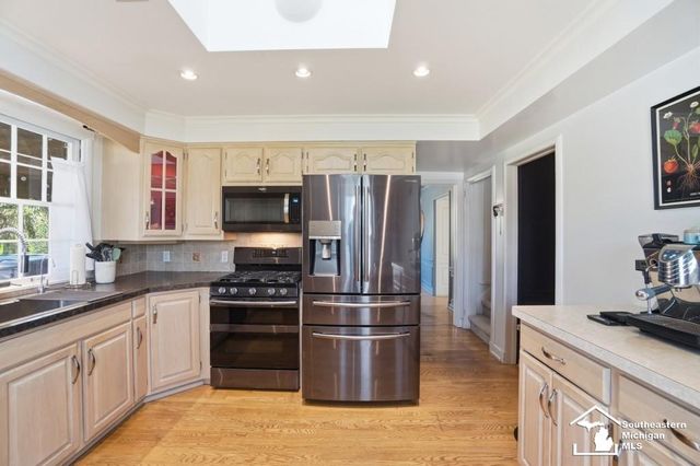 325 N Scott Street, Adrian, MI 49221