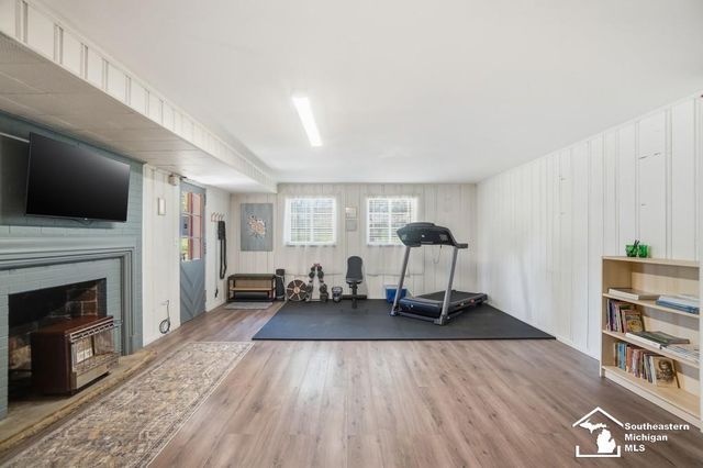 325 N Scott Street, Adrian, MI 49221