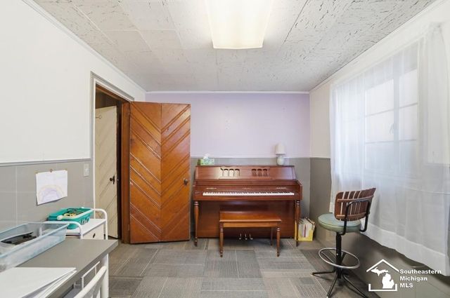 325 N Scott Street, Adrian, MI 49221
