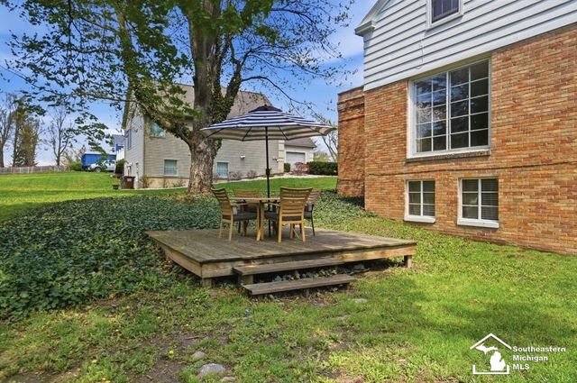 325 N Scott Street, Adrian, MI 49221