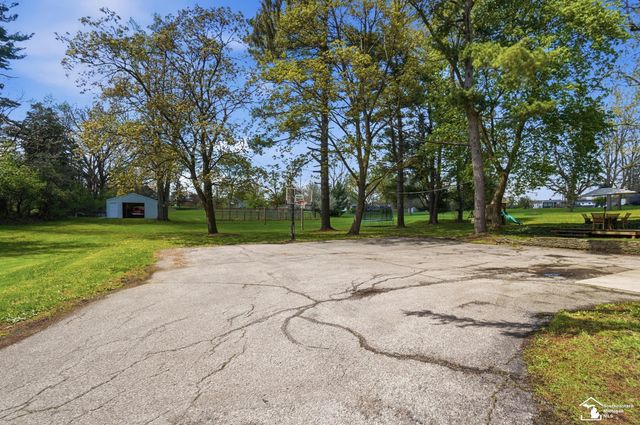 325 N Scott Street, Adrian, MI 49221