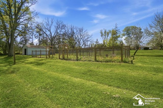 325 N Scott Street, Adrian, MI 49221