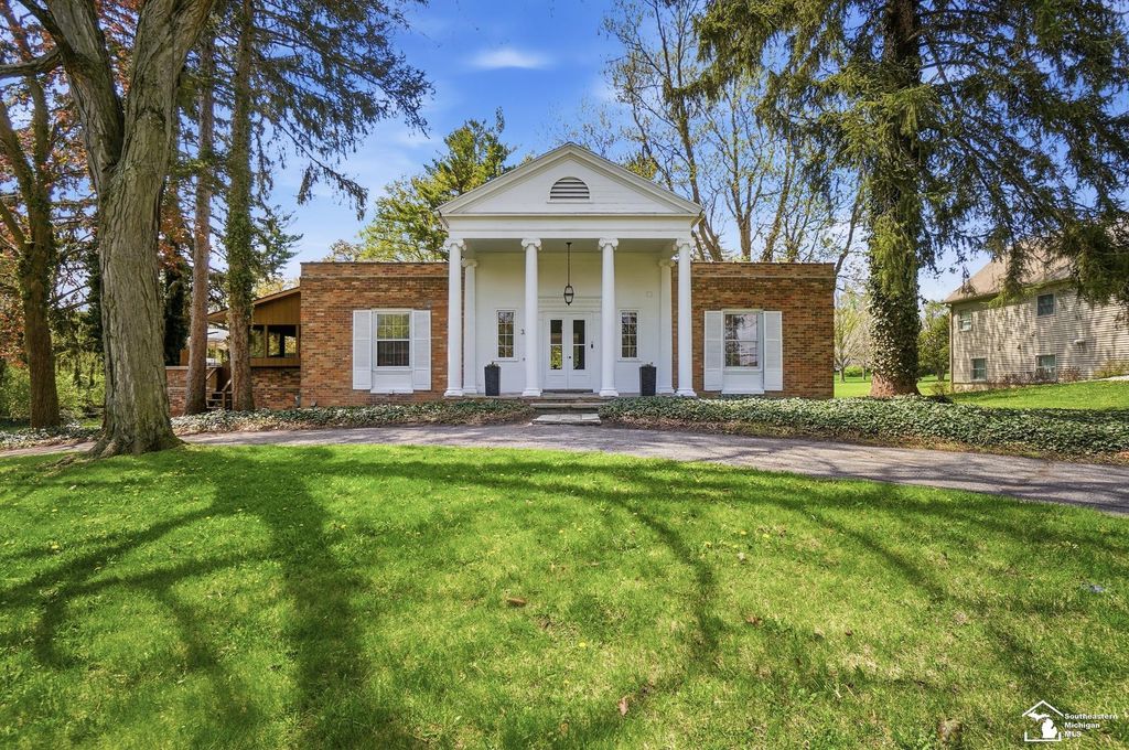 325 N Scott Street, Adrian, MI 49221