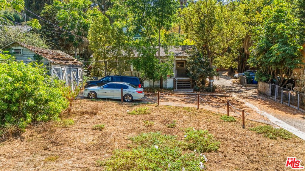 1674 Morton Avenue, Los Angeles, CA 90026 — photo 3