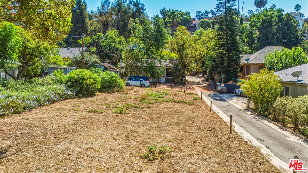 1674 Morton Avenue, Los Angeles, CA 90026 — photo 4