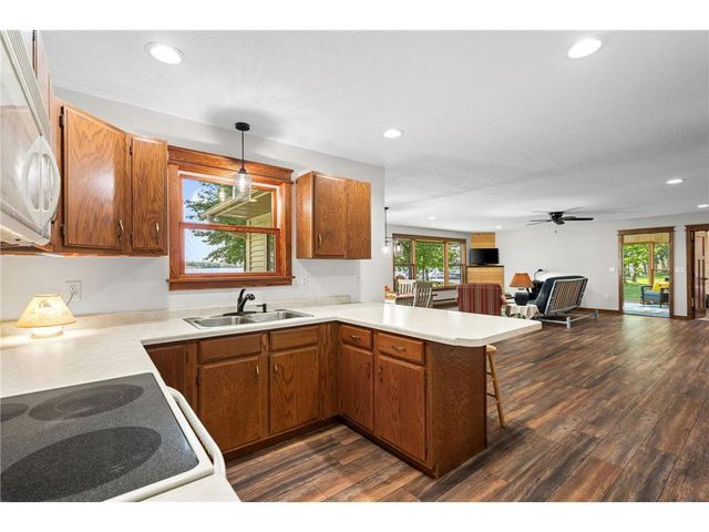 9559 N Mudhen Lake Drive, Siren, WI 54872