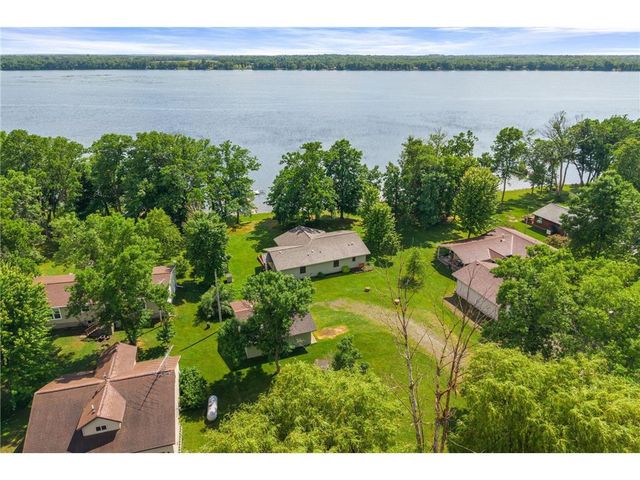 9559 N Mudhen Lake Drive, Siren, WI 54872