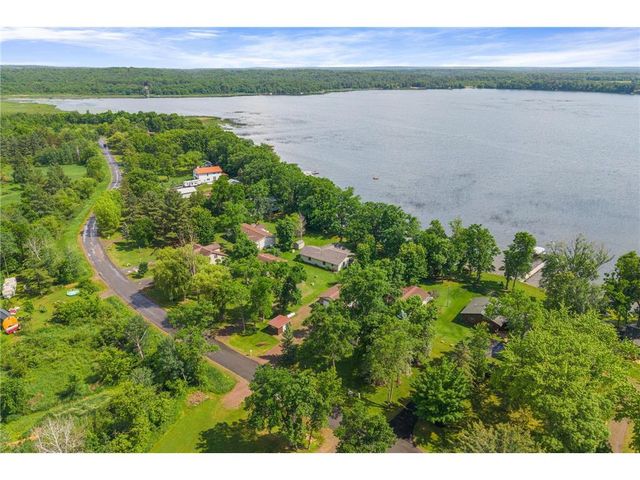 9559 N Mudhen Lake Drive, Siren, WI 54872