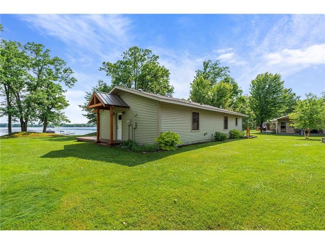 9559 N Mudhen Lake Drive, Siren, WI 54872