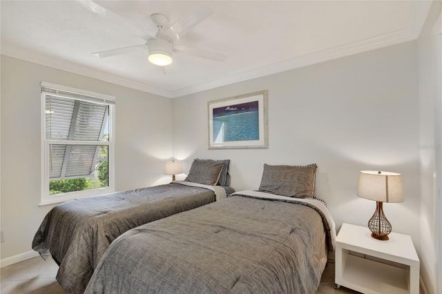 1128 W PEPPERTREE LANE 111, Sarasota, FL 34242