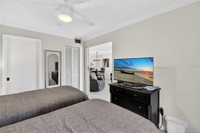 1128 W PEPPERTREE LANE 111, Sarasota, FL 34242