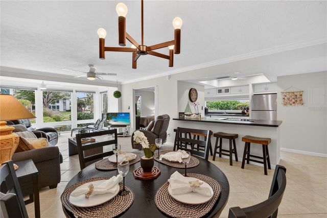 1128 W PEPPERTREE LANE 111, Sarasota, FL 34242