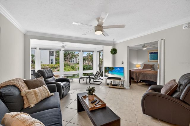 1128 W PEPPERTREE LANE 111, Sarasota, FL 34242
