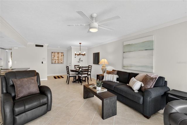 1128 W PEPPERTREE LANE 111, Sarasota, FL 34242