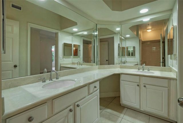 7701 Rialto BLVD 1326, Austin, TX 78735