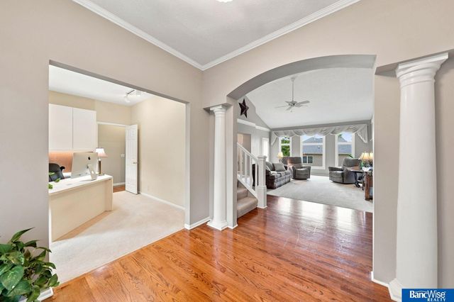 3201 Crown Pointe Road, Lincoln, NE 68506