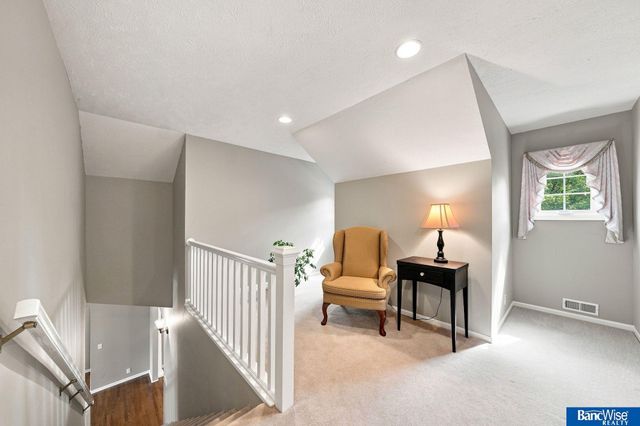 3201 Crown Pointe Road, Lincoln, NE 68506