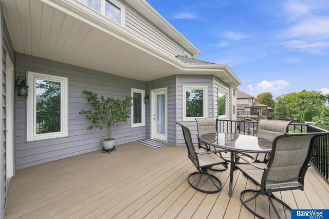 3201 Crown Pointe Road, Lincoln, NE 68506