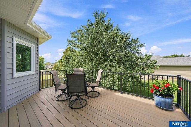 3201 Crown Pointe Road, Lincoln, NE 68506