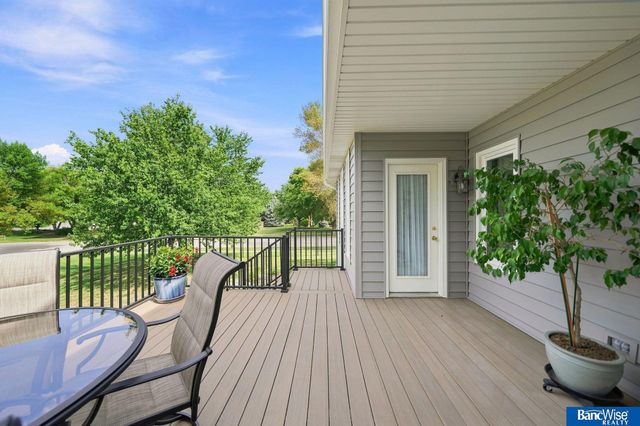 3201 Crown Pointe Road, Lincoln, NE 68506