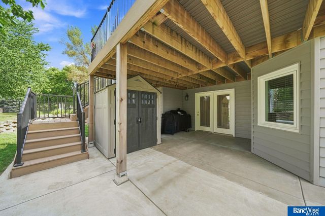 3201 Crown Pointe Road, Lincoln, NE 68506