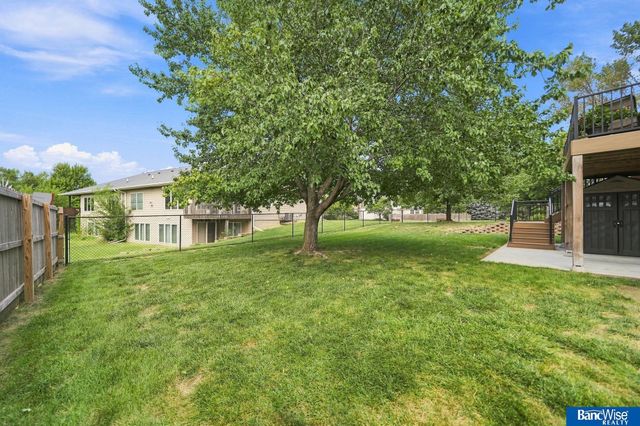 3201 Crown Pointe Road, Lincoln, NE 68506