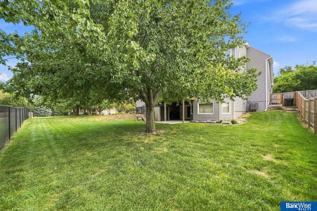 3201 Crown Pointe Road, Lincoln, NE 68506
