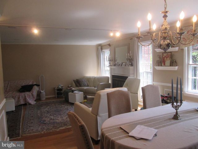 14 CHERBOURG CT, Potomac, MD 20854