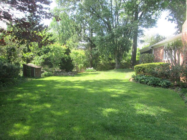 14 CHERBOURG CT, Potomac, MD 20854