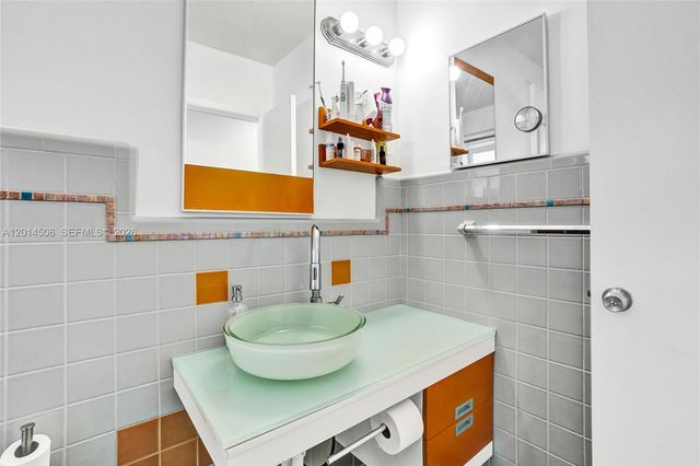 2420 SW 16th St, Miami, FL 33145