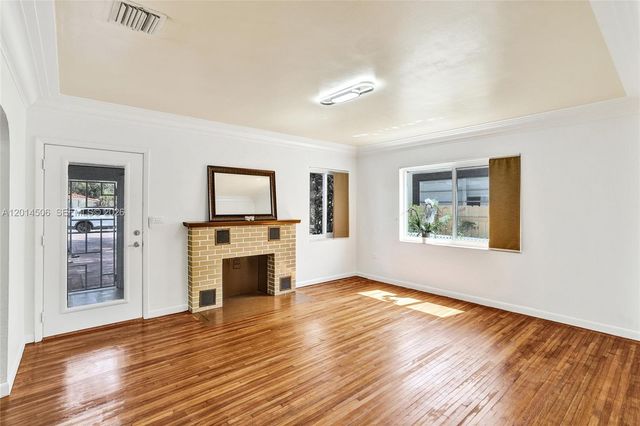 2420 SW 16th St, Miami, FL 33145