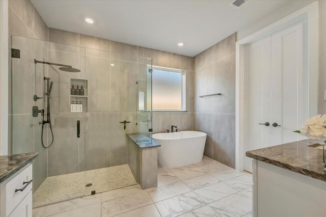 2108 Lila Sky Lane, Friendswood, TX 77546