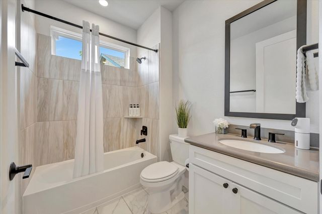 2108 Lila Sky Lane, Friendswood, TX 77546