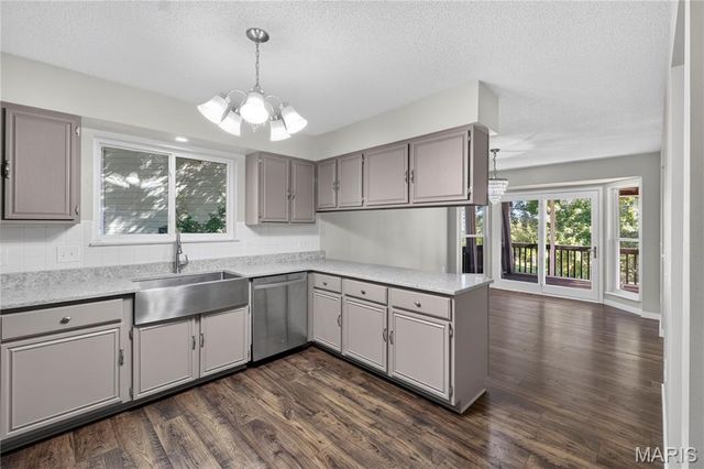 5 Griesenauer Court, O'fallon, MO 63368