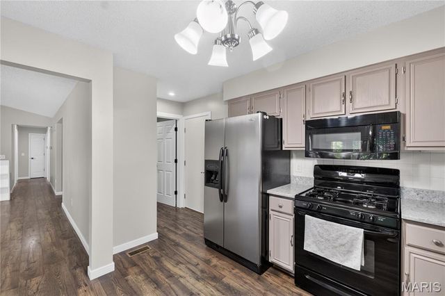 5 Griesenauer Court, O'fallon, MO 63368